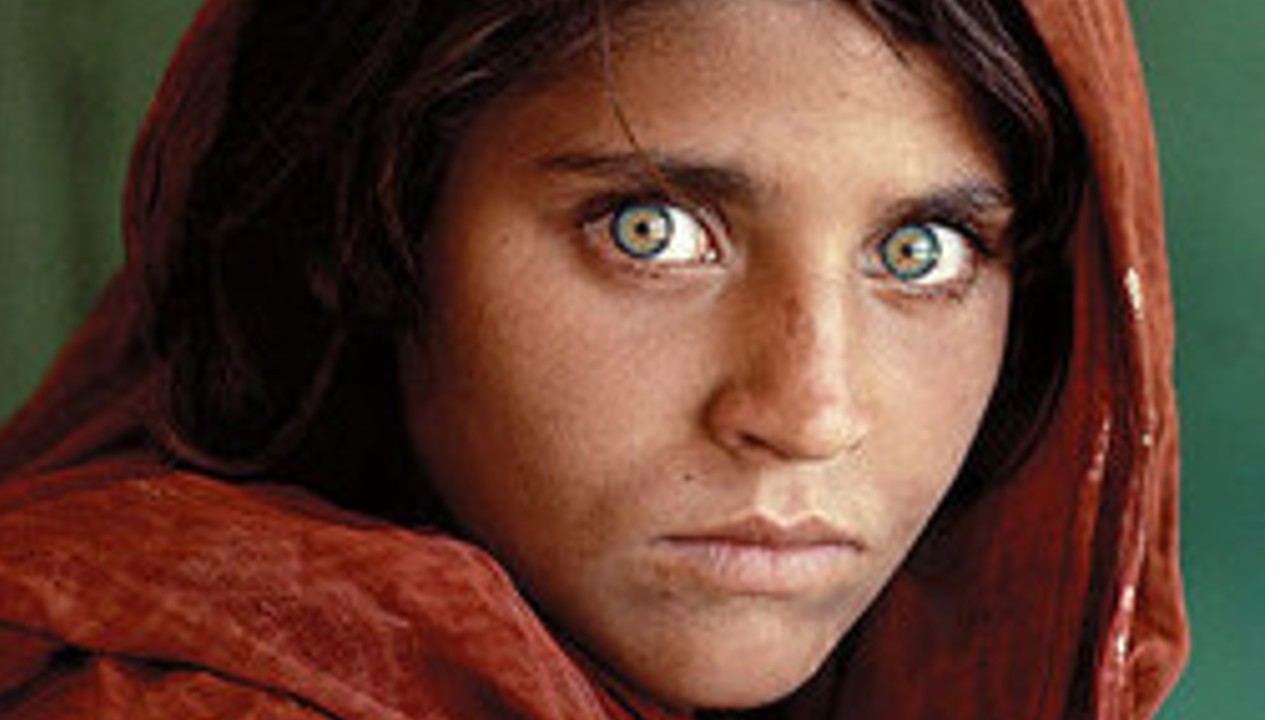 La "ragazza afghana" dagli occhi verdi del National Geographic