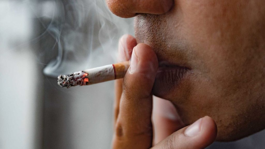analisi dell'OECD sul consumo di tabacco