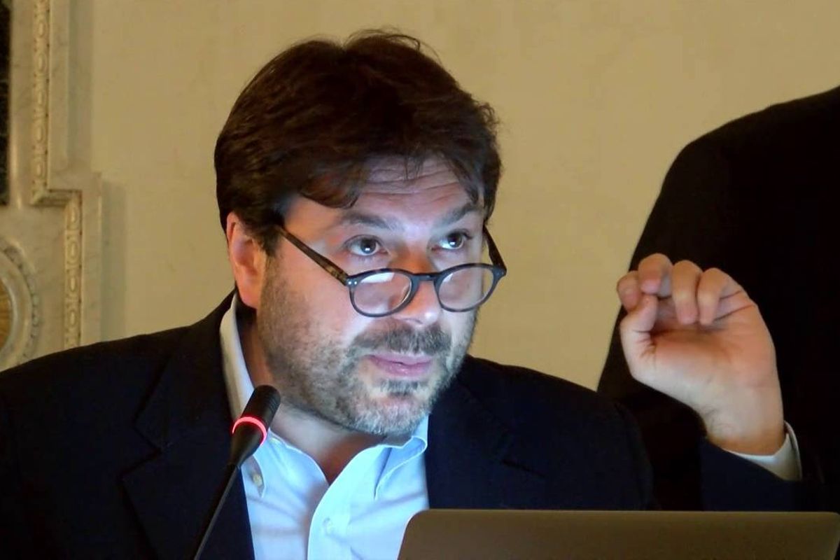 Chi è Tomaso Montanari? Cosa rischia il rettore che ha rifiutato il lutto nazionale per Berlusconi?