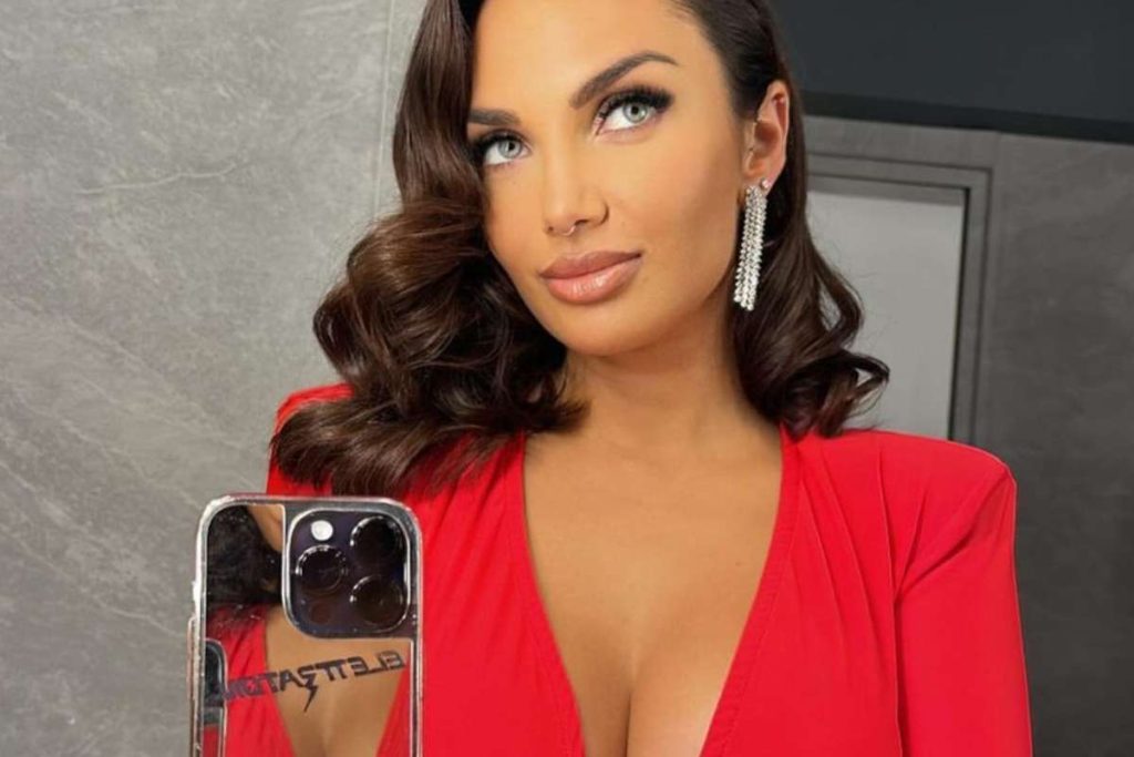 Elettra Lamborghini ha una sorella illegittima?