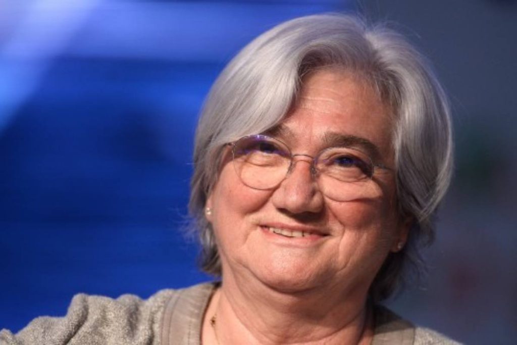 Rosy Bindi difende i giovani di oggi.