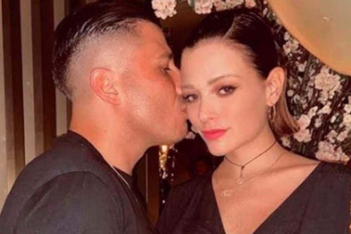 De Stefano e la compagna Silvia Provvedi