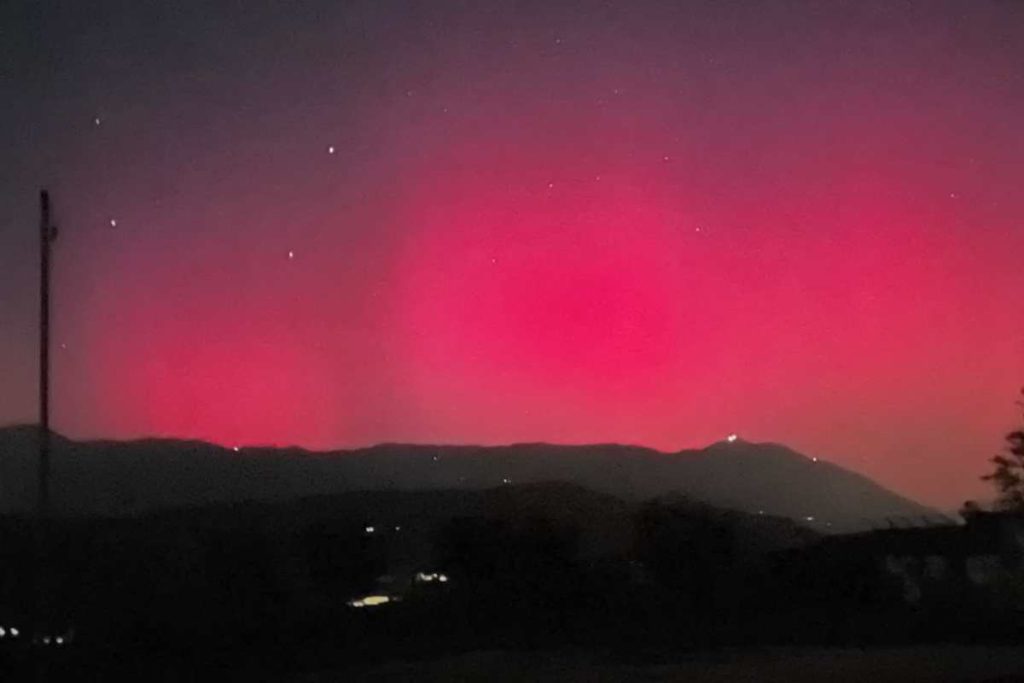 Stable Auroral Red Arches