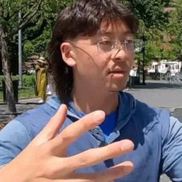 “Fingeva di essere cristiano e poi si è convertito”: ma il profilo di Brian Guan racconta una storia diversa